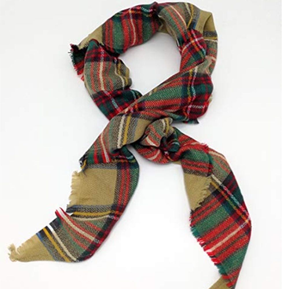 ONE LEFT! Plaid Fringed Tartan Blanket Scarf Wrap. - Picture 4 of 4